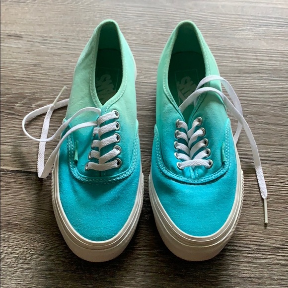 ALMOST NEW Ombré vans - Picture 9 of 10